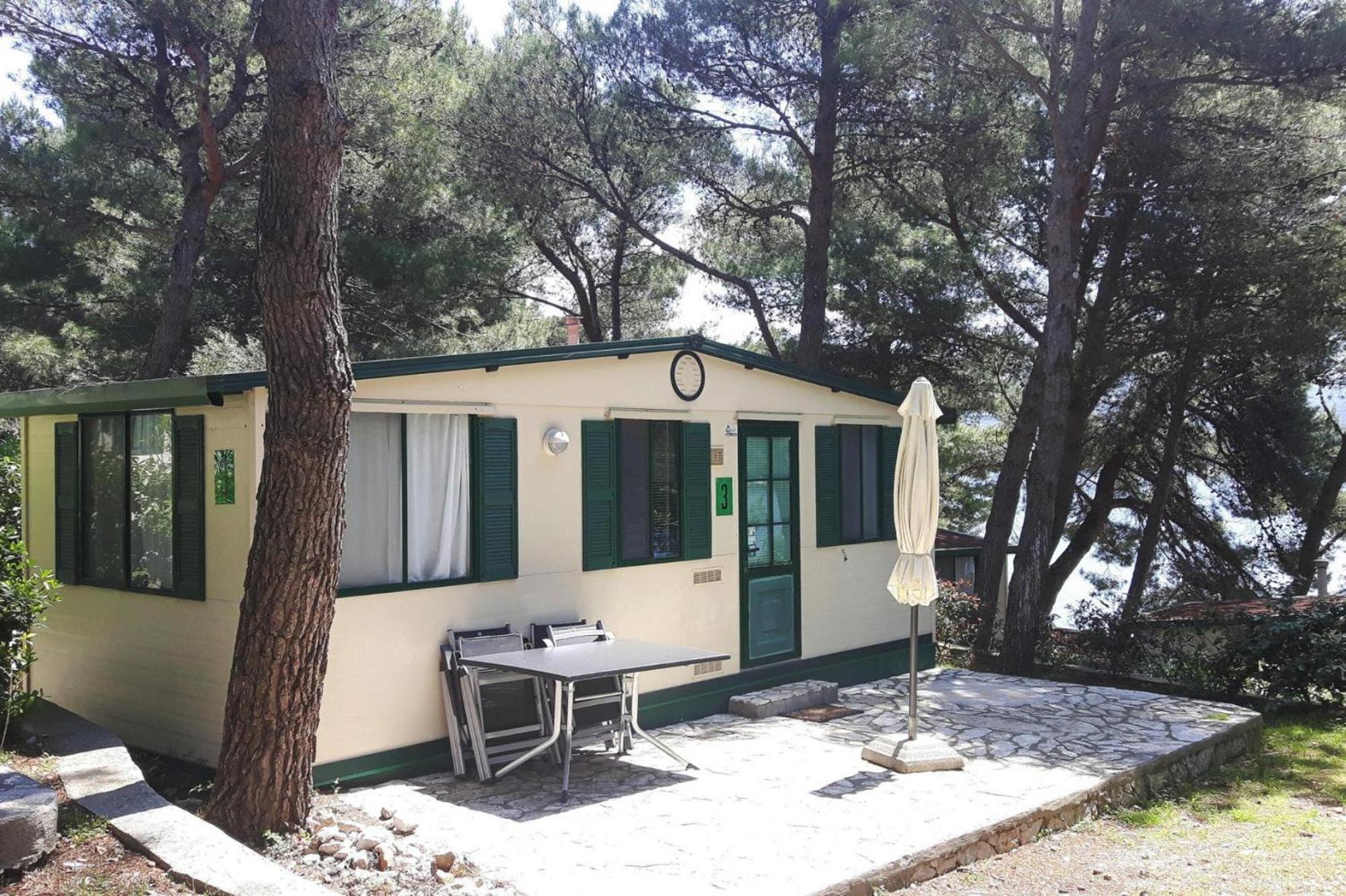Mobile Homes In Camp Kovacine, Cres, With Long Pebble Beach Kültér fotó